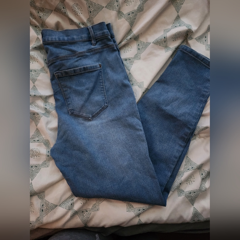 Curve Appeal Skinny Jeans